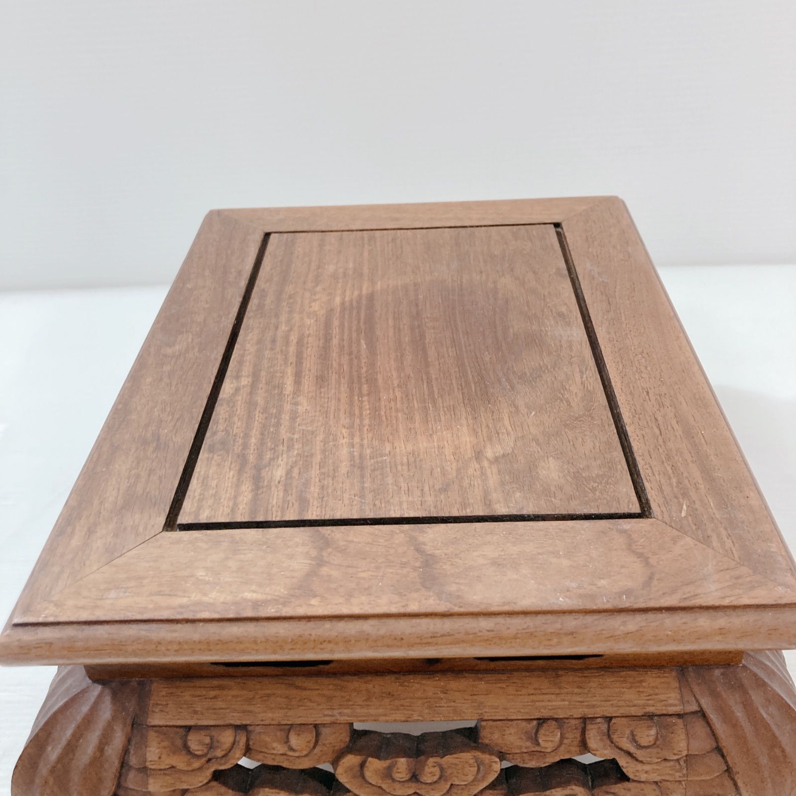 唐木透かし彫り 花台 盆栽台 置物 飾り台 台座 - メルカリ