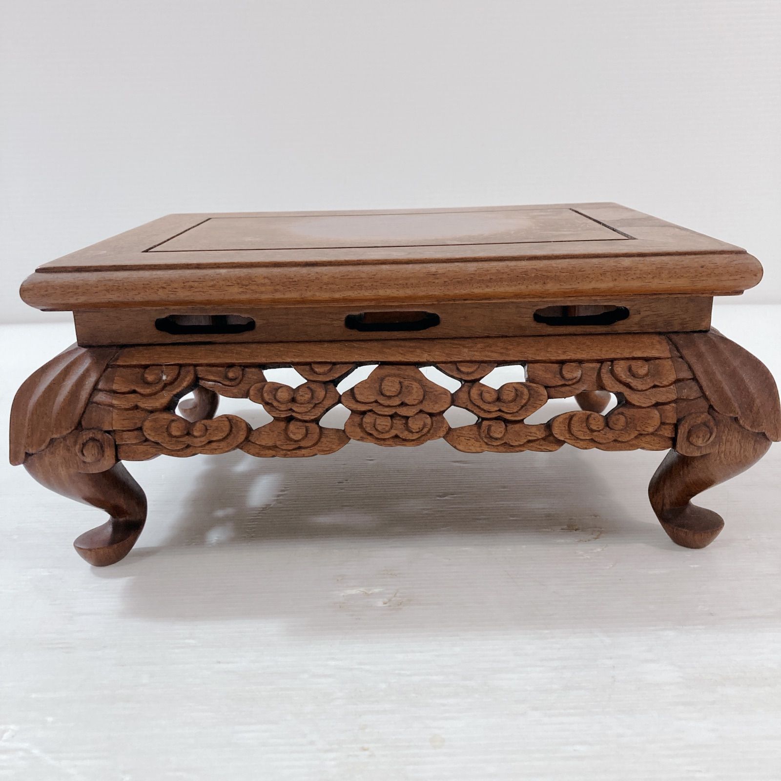 唐木透かし彫り 花台 盆栽台 置物 飾り台 台座 - メルカリ