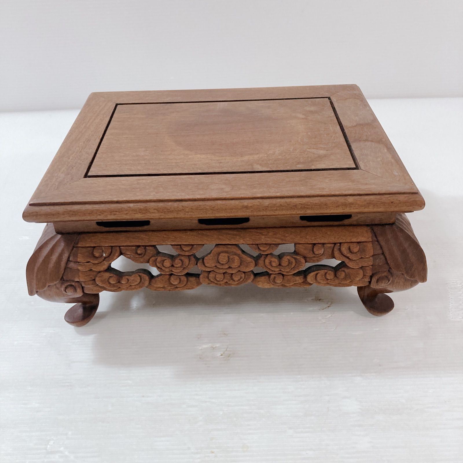 唐木透かし彫り 花台 盆栽台 置物 飾り台 台座 - メルカリ