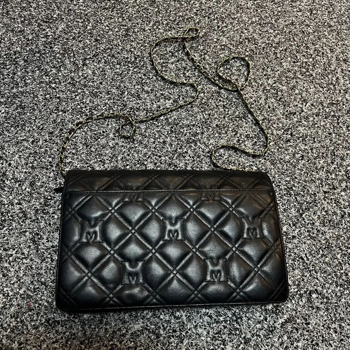 ブラック キルティング