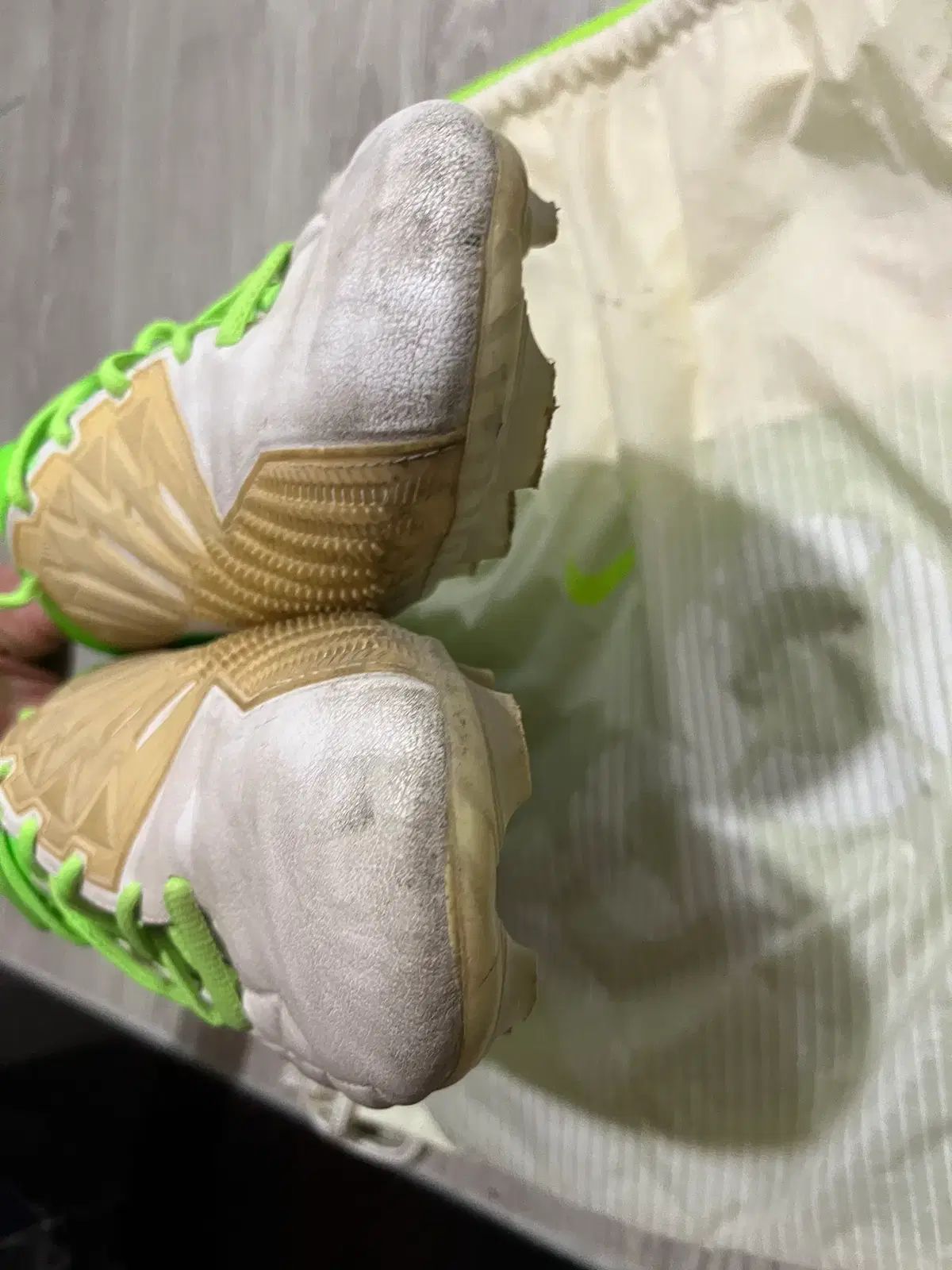 280 サッカーシューズ