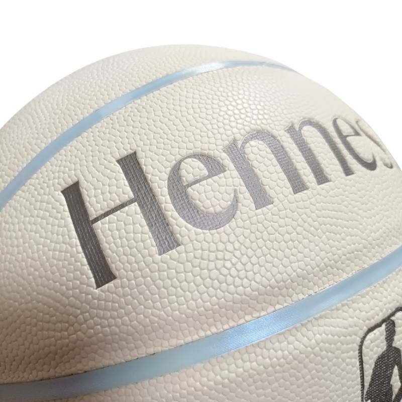 Hennessy NBA コラボ ヘネシー バスケットボール ホワイト 水色 ゴルフ観戦券 バスケットボール 