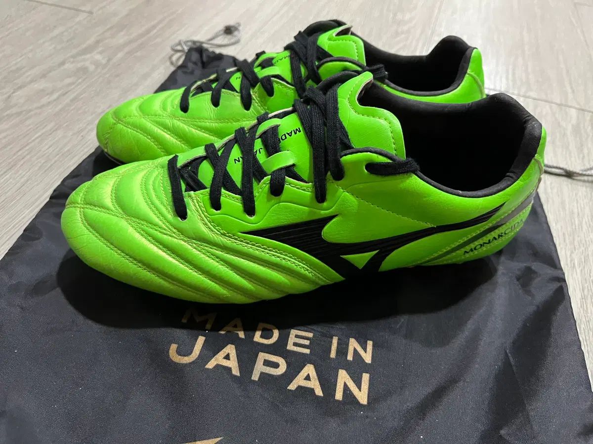 日本産 ミズノ モナルシーダ サッカーシューズ 255