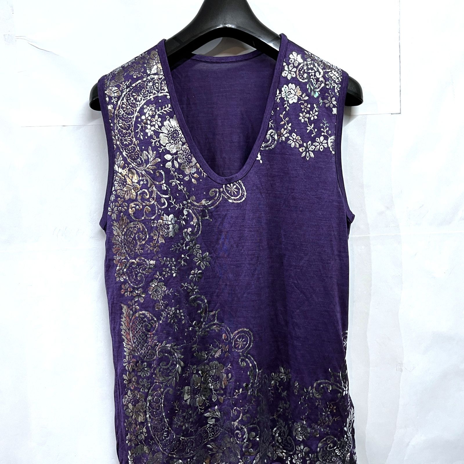 TAGO｜タゴ シルバープリント シルク100％ ノースリーブ カットソー KWY