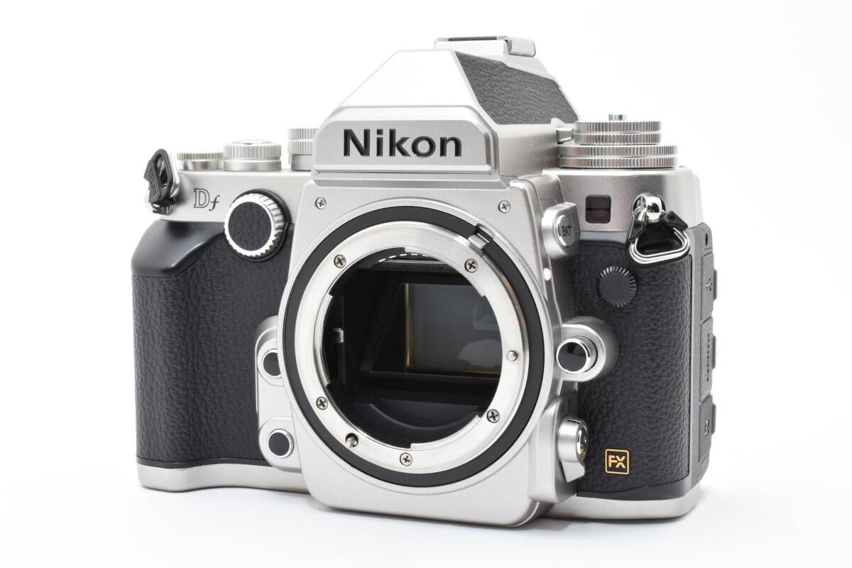 ☆極上美品☆《ショット数 157回》ニコン NIKON Df ボディ シルバー