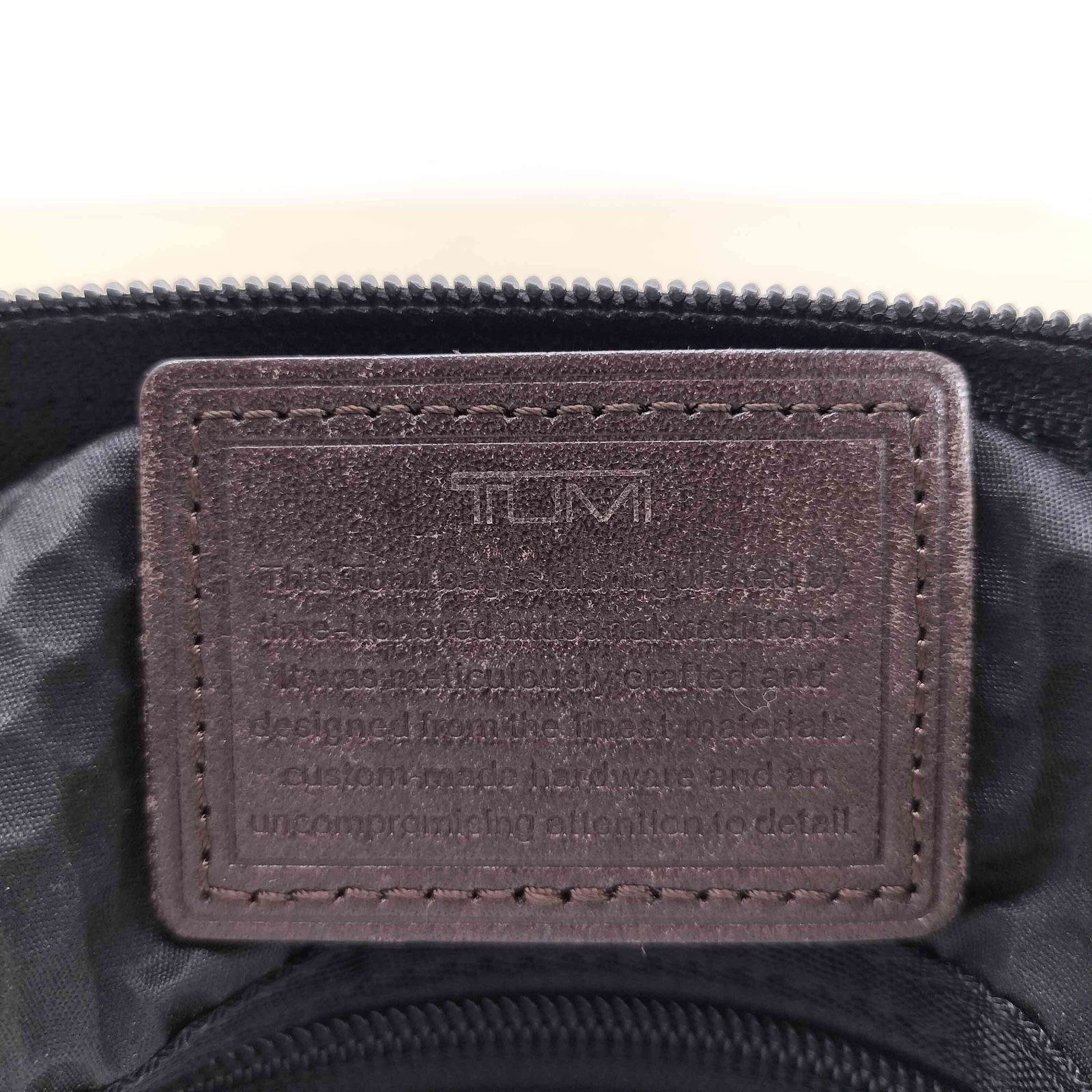 TUMI(トゥミ) ANNAPOLIS アナポリス ショルダー バッグ レザー 切替 メンズ 表記無 【中古】【ブランド古着バズストア】 トゥミ TUMI ANNAPOLIS アナポリス ショルダー バッグ レザー 切替