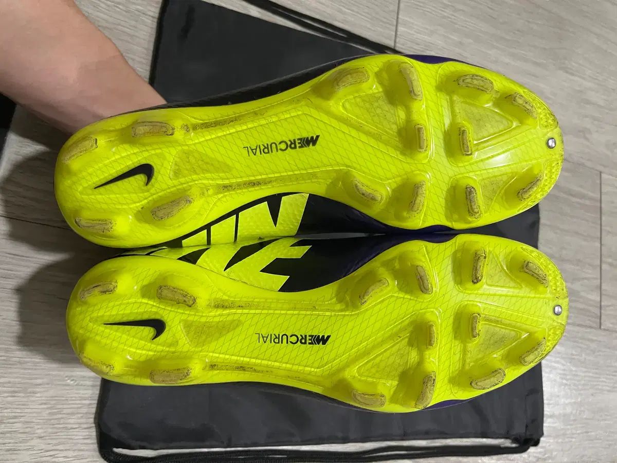 高品質 NIKE マーキュリアル ベイパー9 HG 265 サッカーシューズ