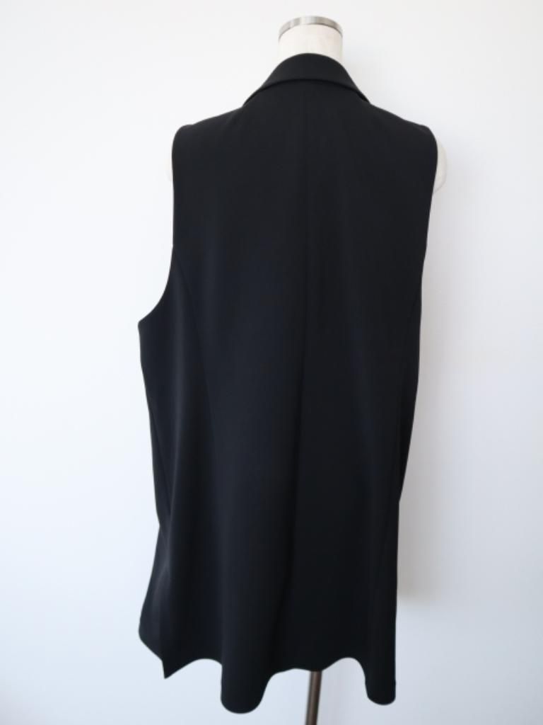 2024年✨美品✨大きいサイズ　レリアン　13+　スタンドカラーベスト　ブラック 2024年製】Leilian レリアン ベストジレ 大きいサイズ 13+ ブラック