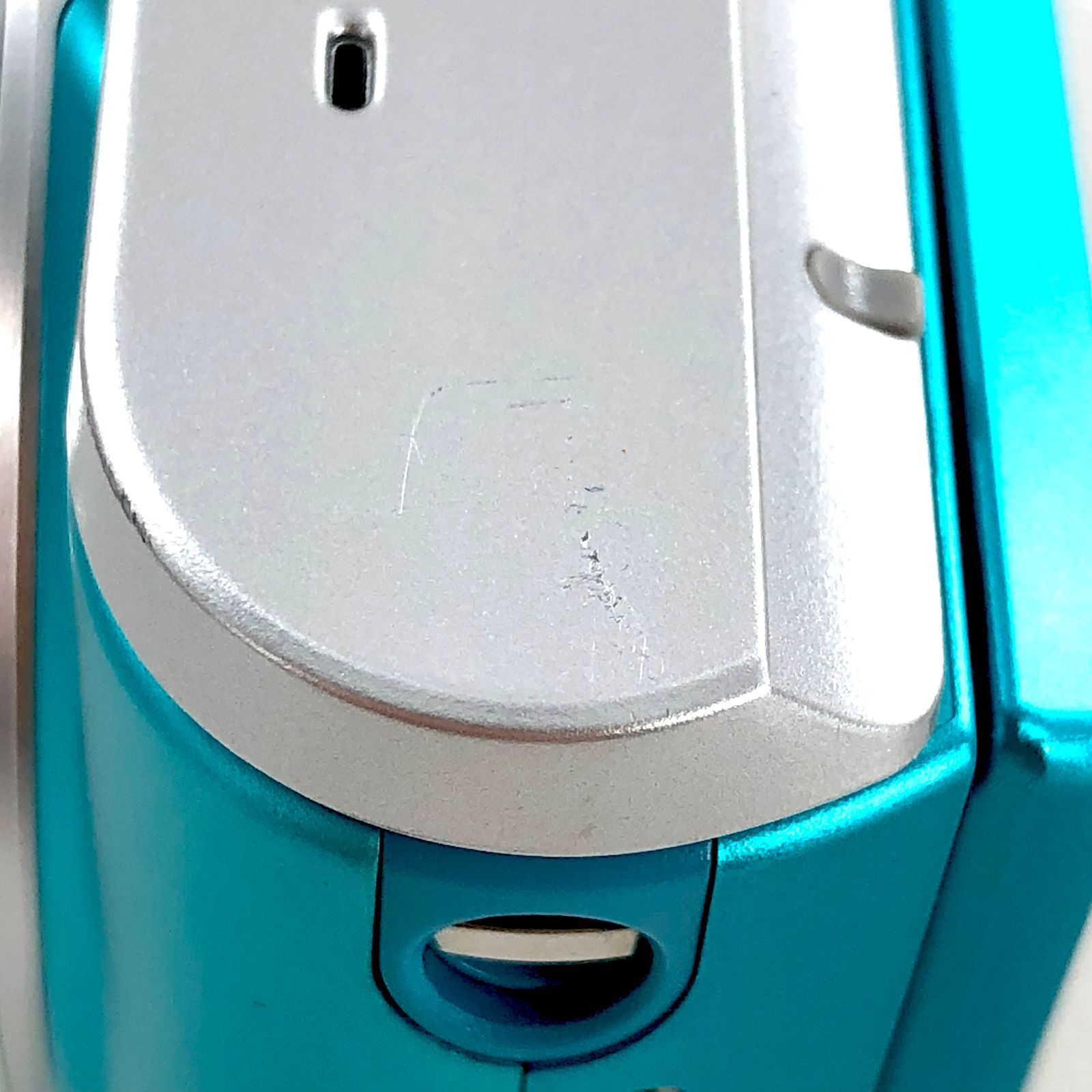 コンパクトデジタルカメラ