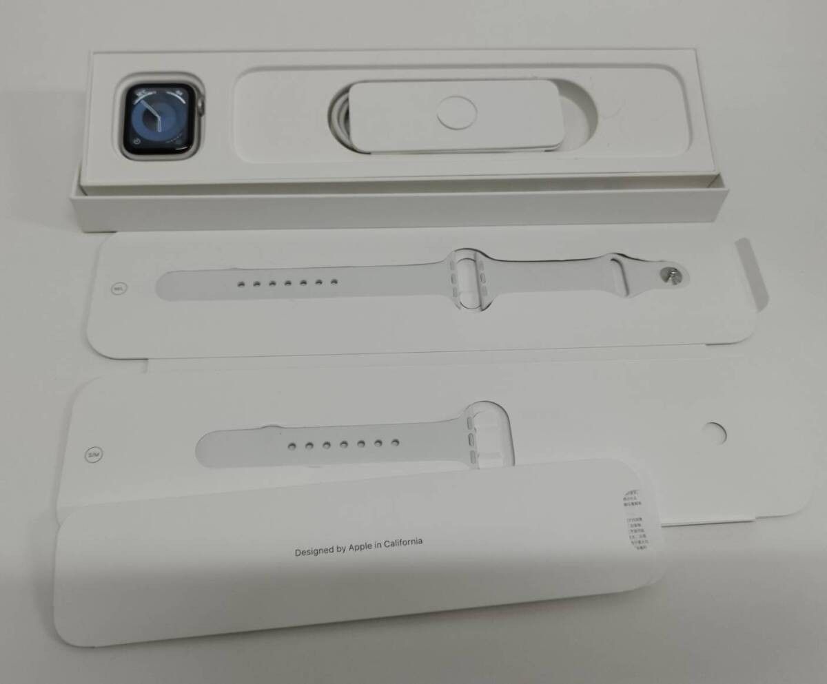 Apple Watch Series 6 GPS 40 mm A 2291 シルバー MG 283 J