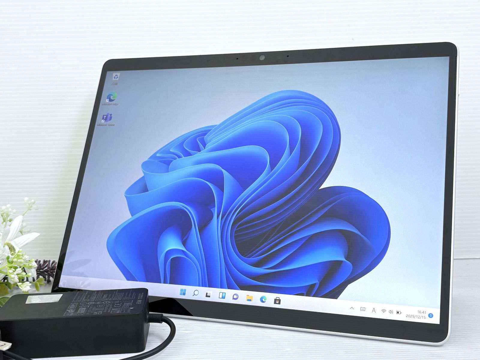 美品 バッテリー良好】Microsoft Surface Pro 8 model:1982『Core i5