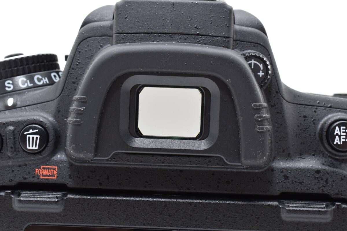 極上美品☆ショット数9197回☆Nikon ☆ショット数2,458回・元