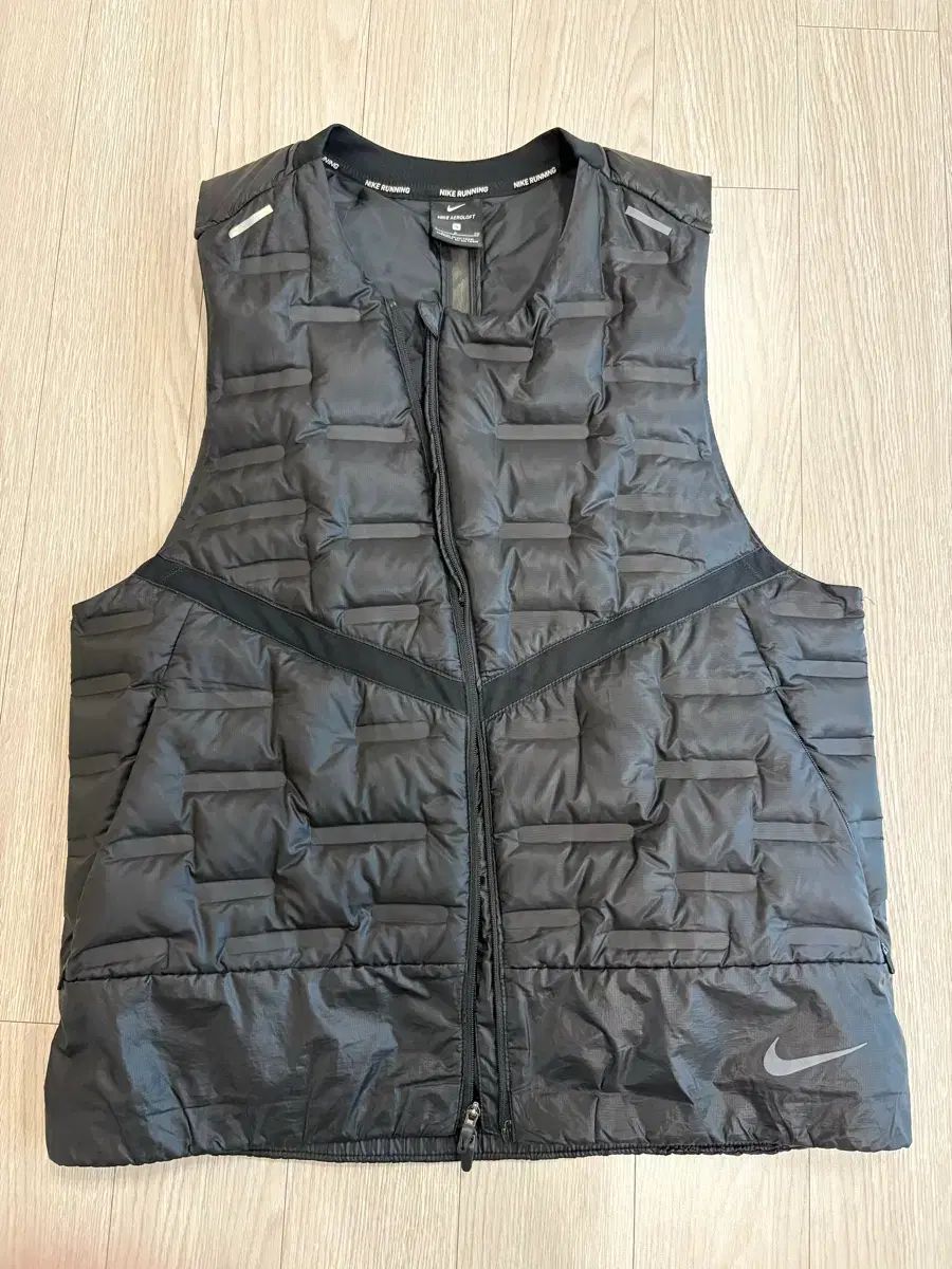 ナイキ エアロロプク ランニング ベスト s 90 サーマフィット