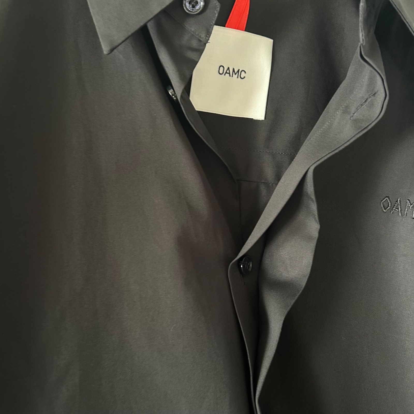 オーエーエムシー OAMC oamc LUMEN SHIRT ロゴ刺繍 バックプリント 