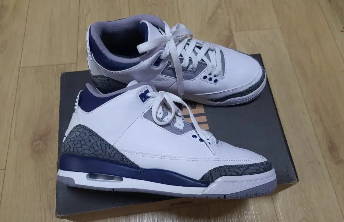 240 NIKE ジョーダン3 レトロ スニーカー バスケシューズ エアマックス