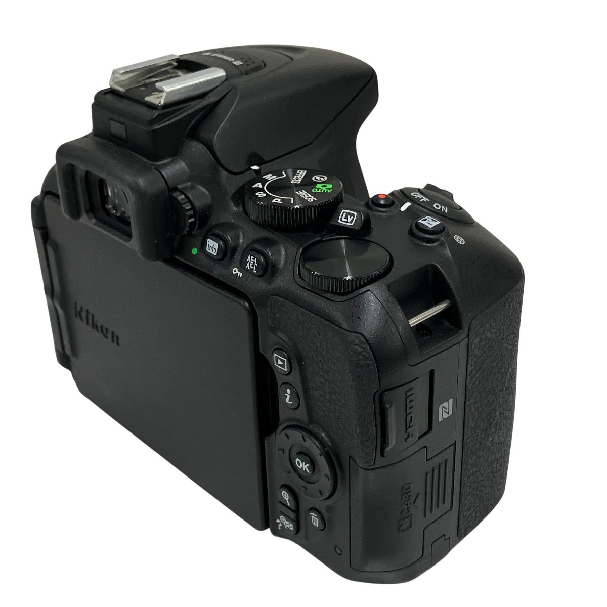 Nikon D5600 AF-P DX NIKKOR 18-55mm F3.5-5.6 G VR レンズキット