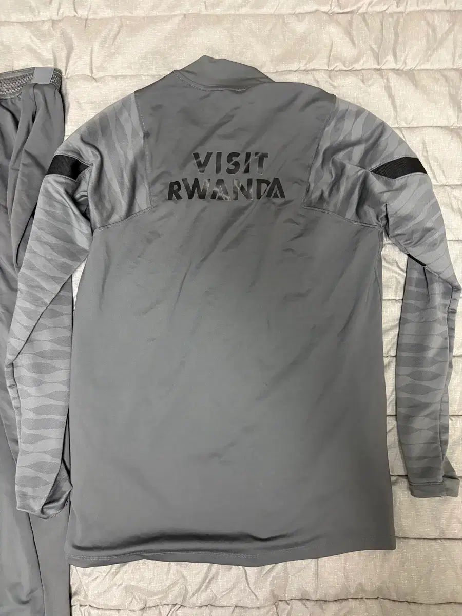 海外M PSG パリ サンジェルマン トレーニングウェア セット グレー