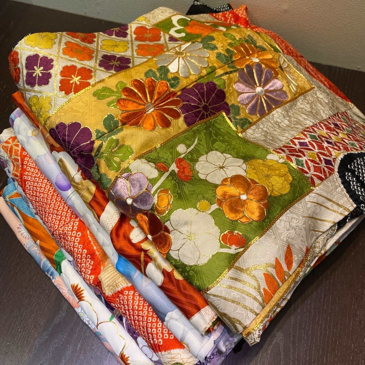 まとめ売り】正絹振袖7枚 リメイク素材 ハンドメイド向け - メルカリ