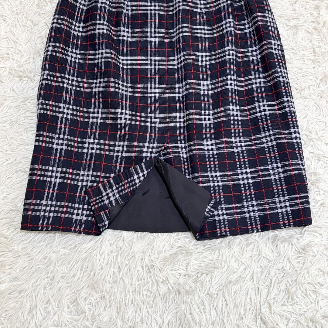 美品 販売 Burberry ノバチェックひざ丈スカート ネイビー