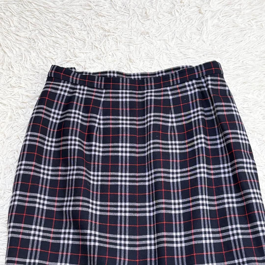 Burberry ノバチェックひざ丈スカート ネイビー イングランド製