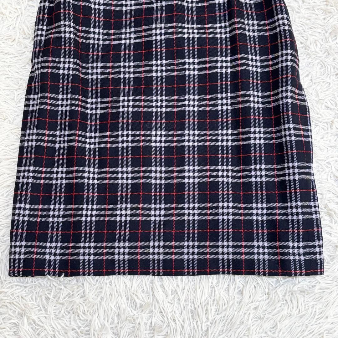 美品 販売 Burberry ノバチェックひざ丈スカート ネイビー