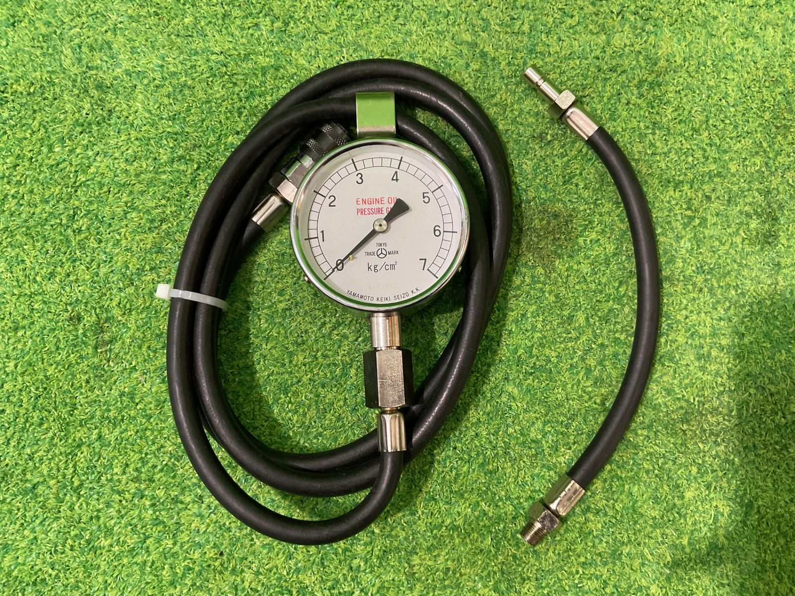 エンジン油圧計