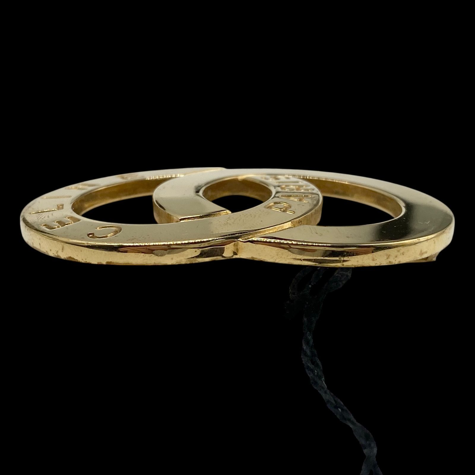 希少 CELINE セリーヌ 大ぶり サークルロゴ ブローチ ゴールド