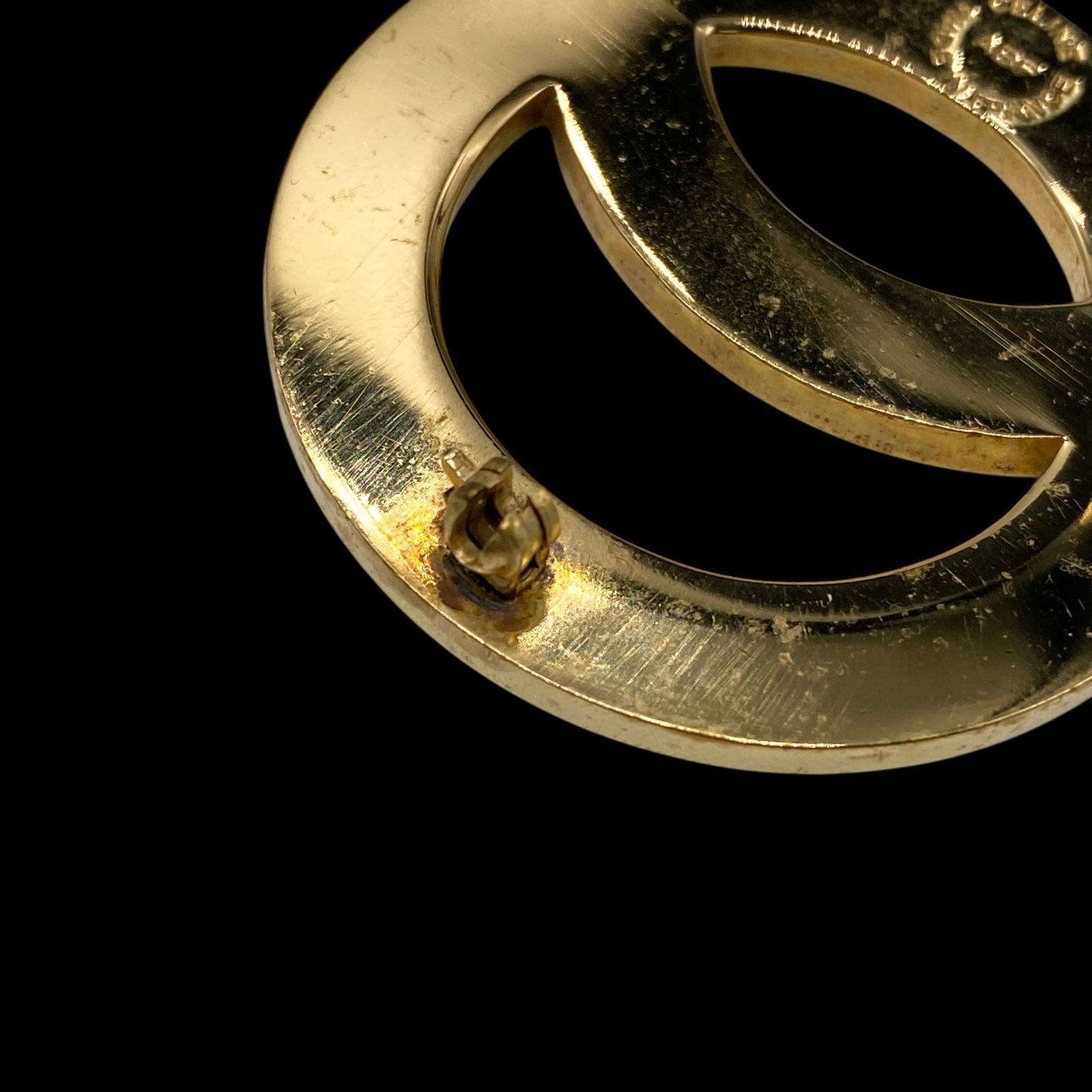 ブローチ ゴールド