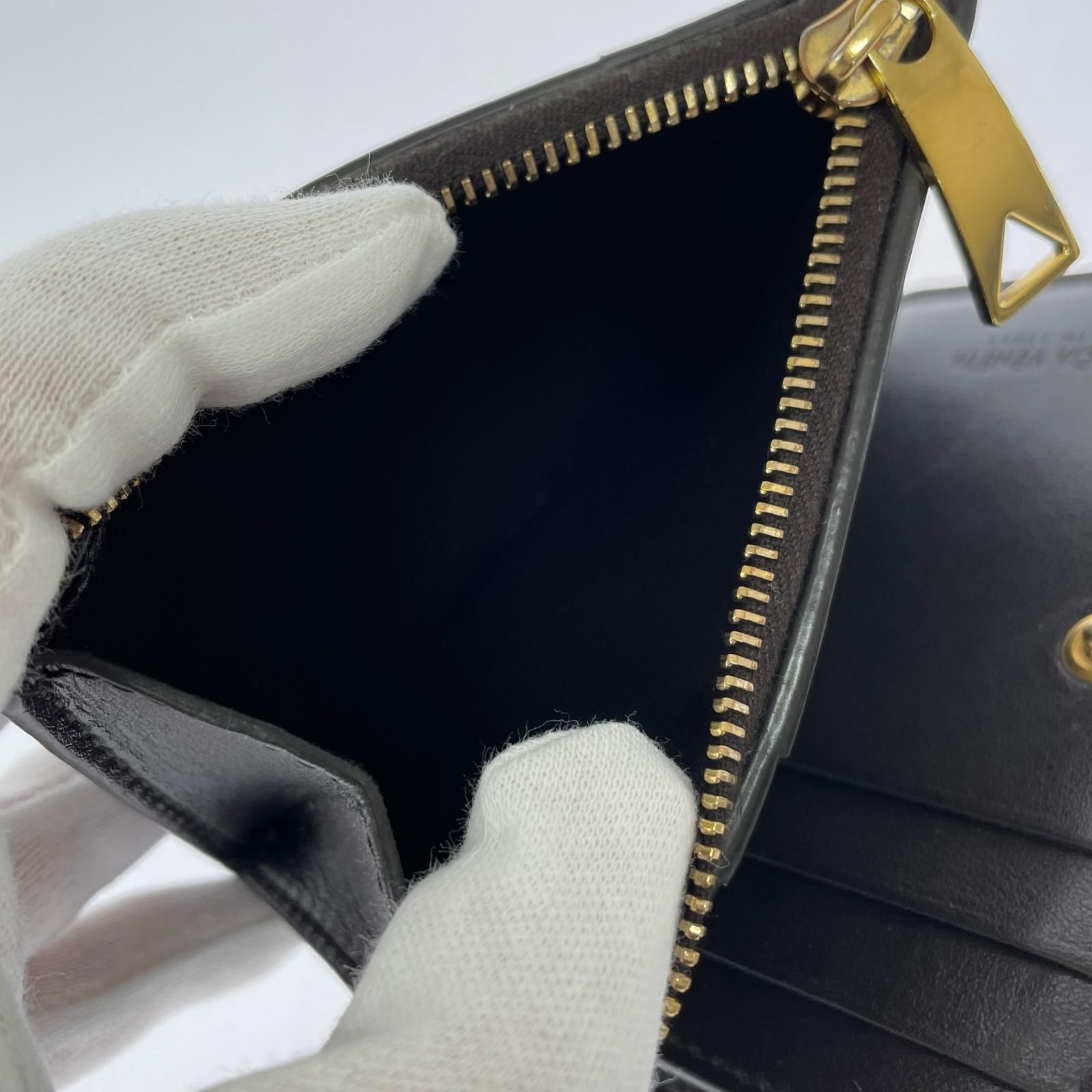 Bottega Veneta ｽﾓｰﾙｲﾝﾄﾚﾁｬｰﾄ 二つ折り財布 ﾌﾞﾗｳﾝ コインケース 小銭入れ 小物 メンズ