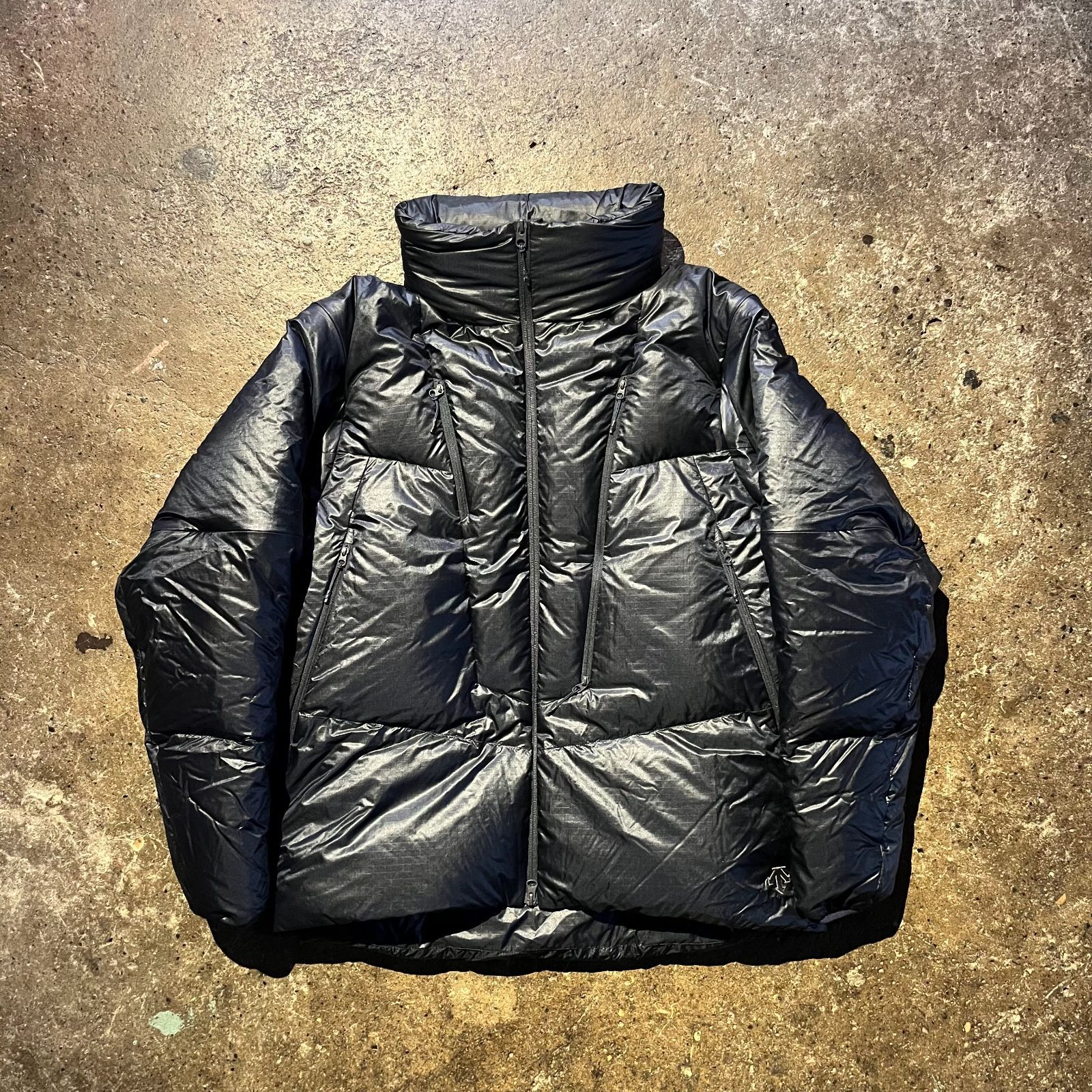 ジャケット・アウター STABRIDGE DESCENTE ALLTERRAIN 81 JACKET STABRIDGE×DESCENTE ALLTERRAIN 81