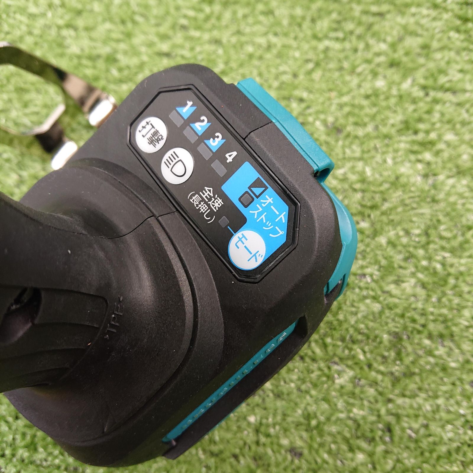 充電式インパクトレンチ