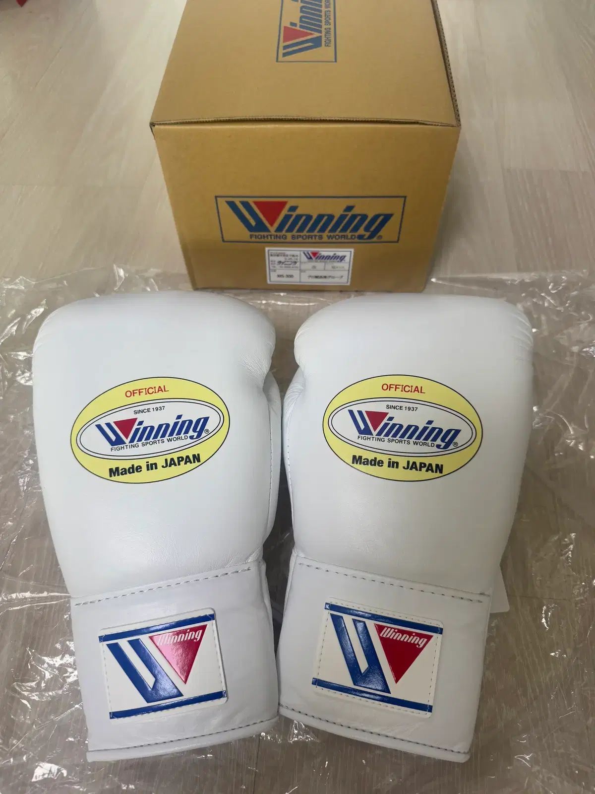 ウィニング OFFICIAL 10オンス 白