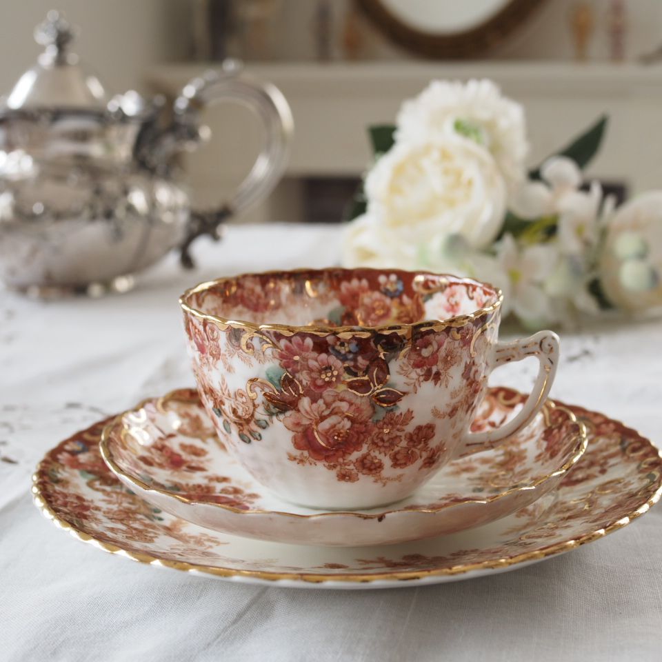 英国アンティークカップトリオ 英国アンティーク サミュエルラドフォード トリオA カップ&ソーサー F8