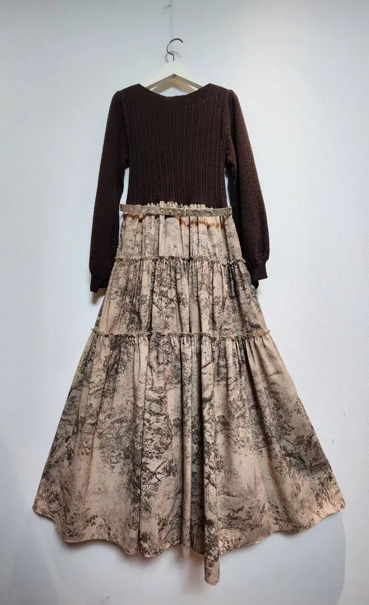 DEWL リップライン ニット バイ タイダイ染め フリル装飾 ONE PIECE デイリー使い ロング丈