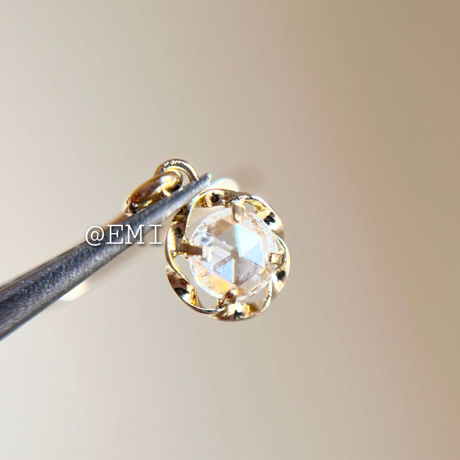 18 天然ダイヤモンド