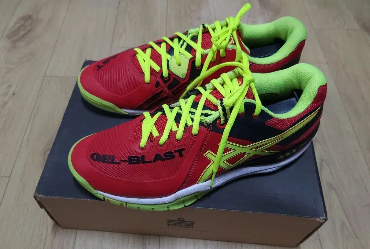 270 アシックス コート テニスシューズ ブラスト