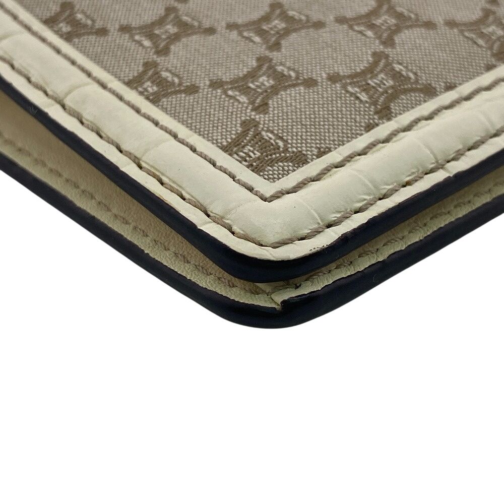 二つ折り財布 ベージュ