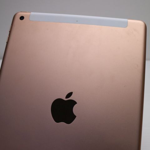 iPad6 Wi-Fi ＋ Cellular 128GB ゴールド 中古 中古 SIMフリー iPad6 第6世代 Wi-Fi+Cellular セルラー 128GB