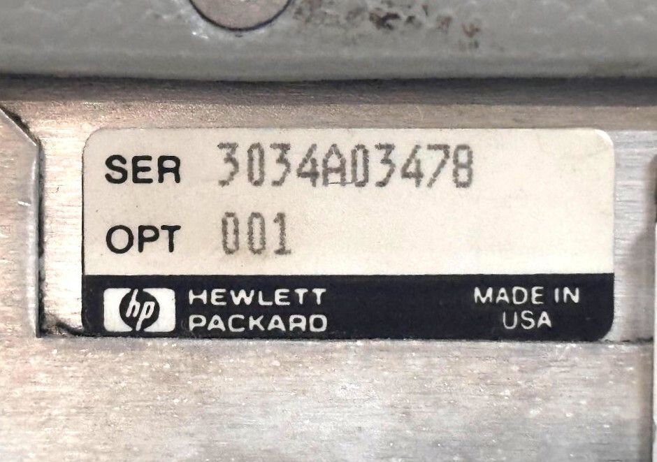 HP シンセサイズド信号発生器 測定器 8642 B SIGNAL 100 KHz～2100 MHz OPTOPT.001 RF信号発生動作 DDHJA