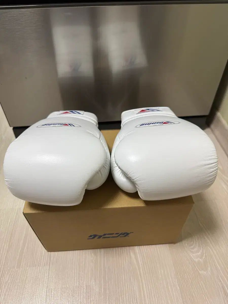 ウィニング14オンス紐タイプグローブ