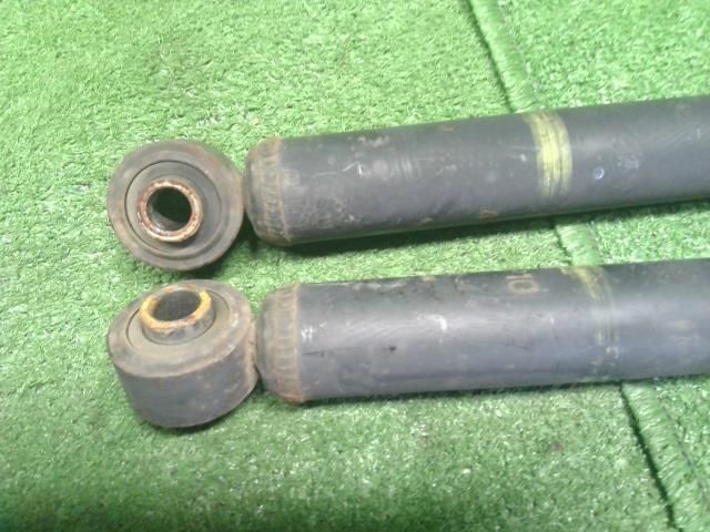 中古】エブリィ ABA-DA17W リアショックアブソーバー スプリング