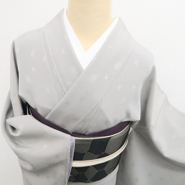 tomihisa 未着用 着物 正絹 仕付け糸付”澄んだ気品と端正な佇まいを