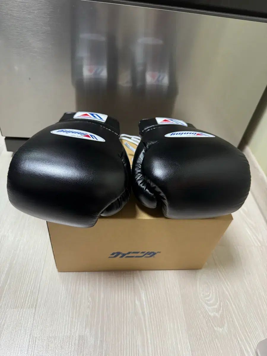 ウィニング14オンス グローブ 紐タイプ