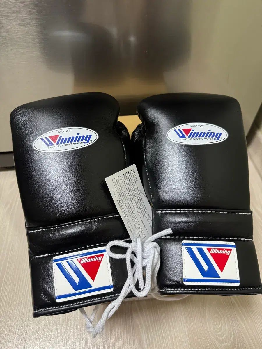 ウィニング14オンス グローブ 紐タイプ