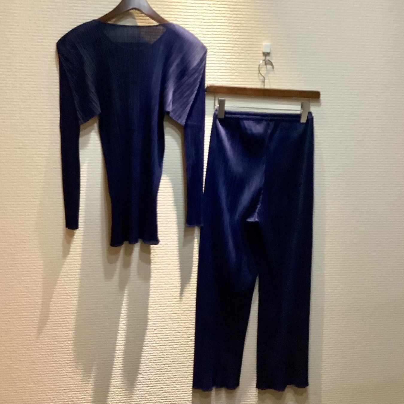 プリーツプリーズ PLEATS PLEASE パワーショルダー トップス カットソー パンツ セットアップ 紺 ネイビー 3 D 1206 T 2