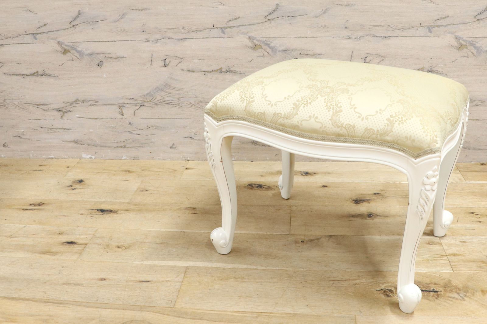 ヨーロピアンデザイン ロココ調 スツール 腰掛け 椅子 猫脚 姫家具 エレガント アンティーク調 マホガニー