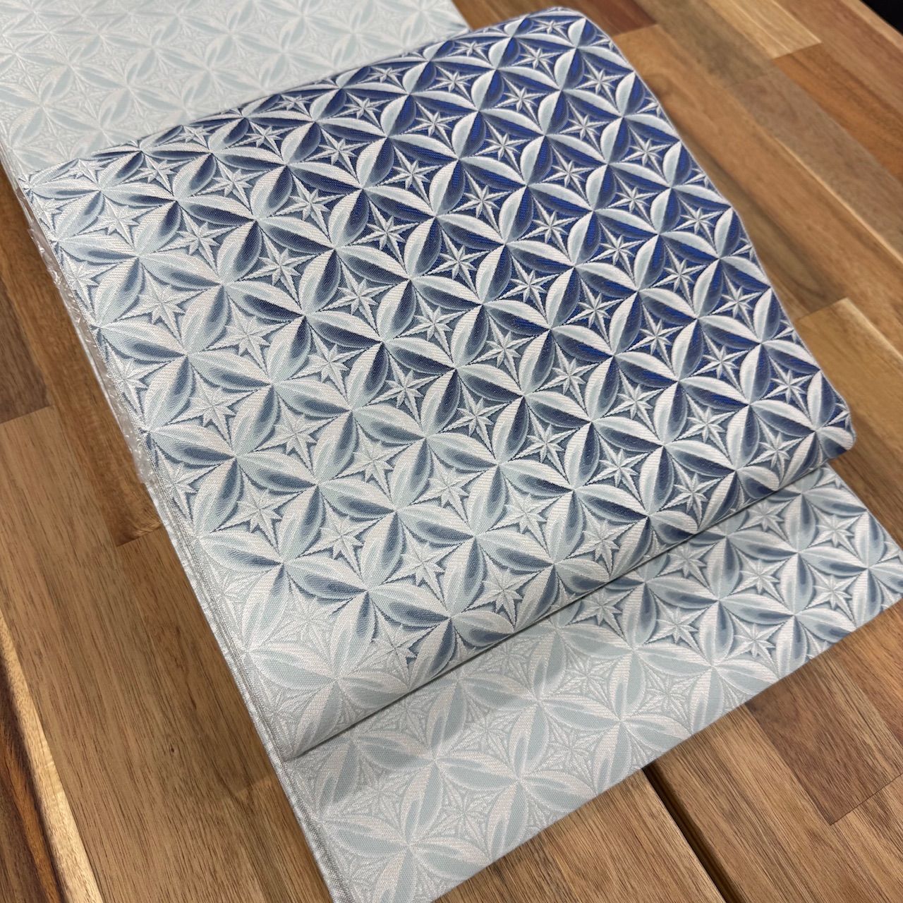 福絖織物 本場筑前博多織袋帯 お仕立て上がり 切子ブルーグラデーション 内閣総理大臣賞受賞作品 お にお届けします