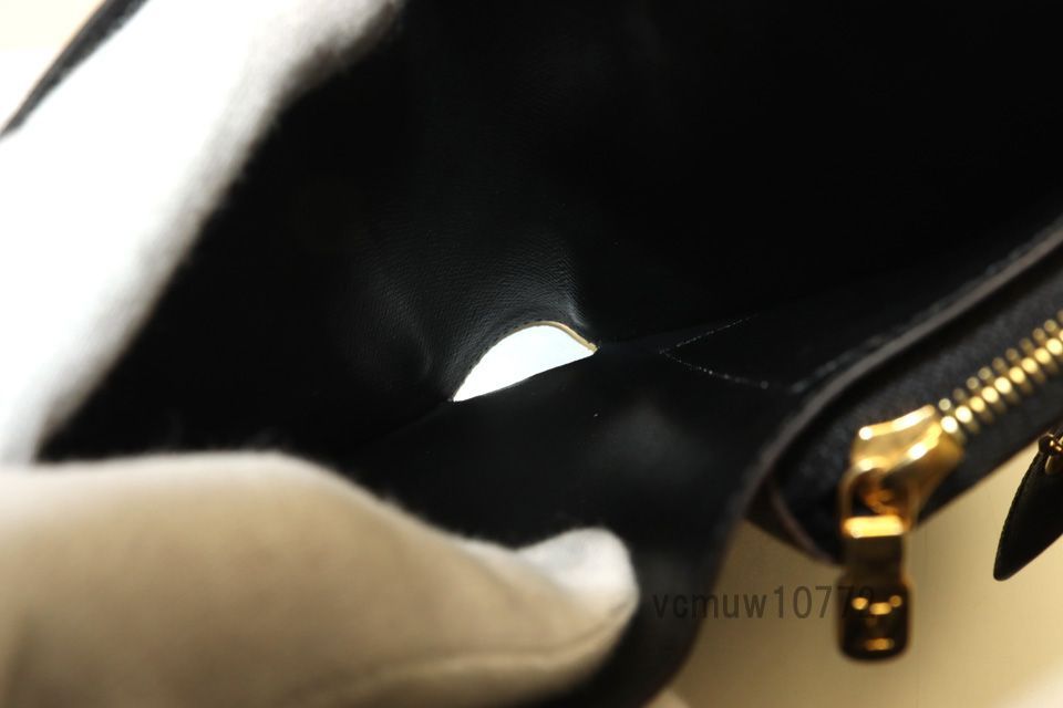  シリアル消え近年 美 ルイヴィトン モノグラムジャイアントリバース ポルトフォイユジュリエット 2つ折り財布 1113 qi 7839281 二つ折り財布 折り財布