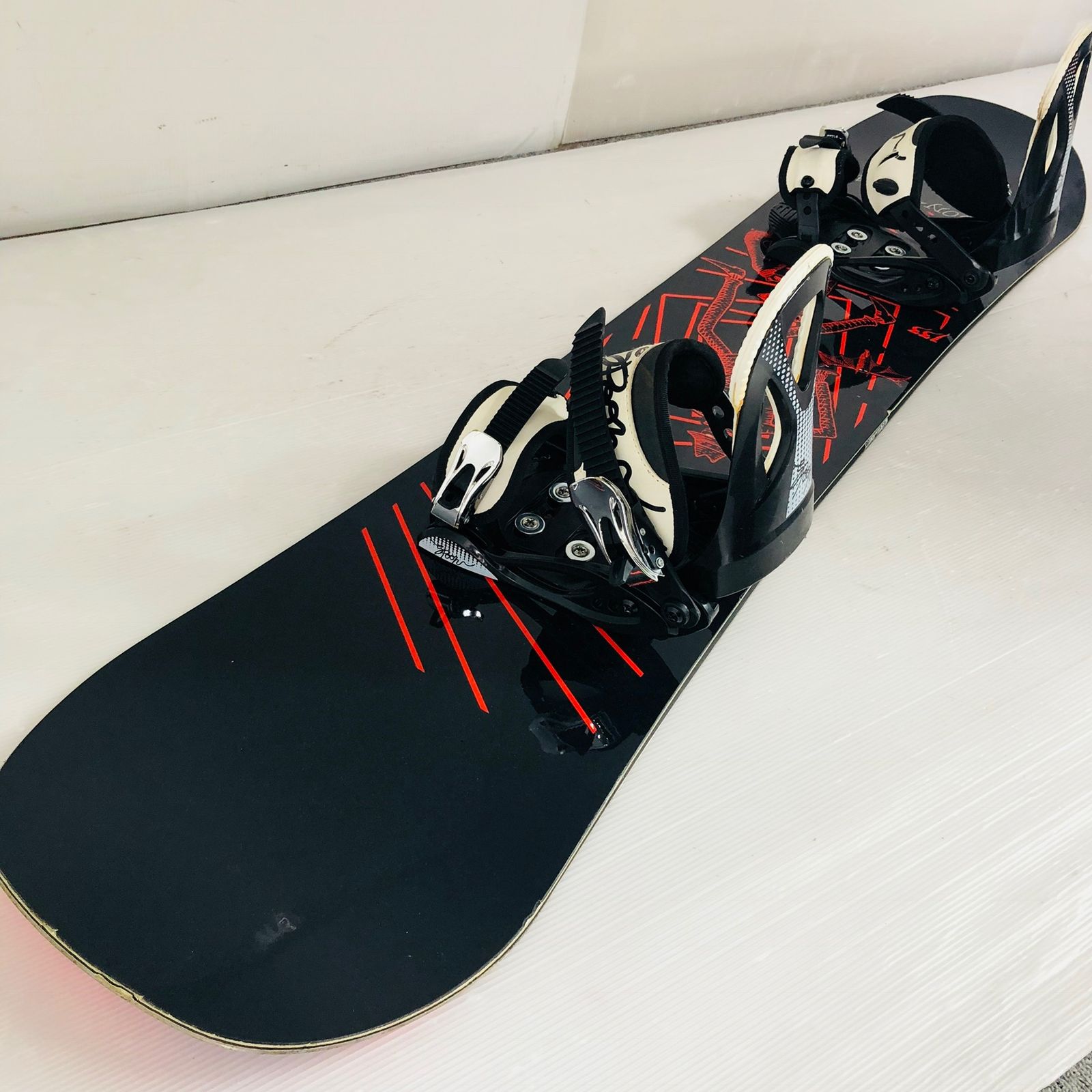 SALOMON サロモン VILLAIN ビレイン 133cm スノーボード