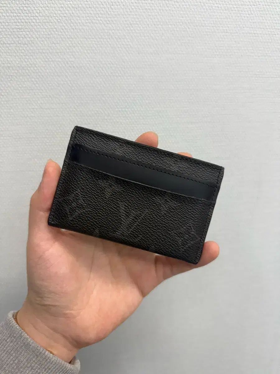 Seven ラグジュアリーショップ ルイヴィトン エクリプス カードウォレット